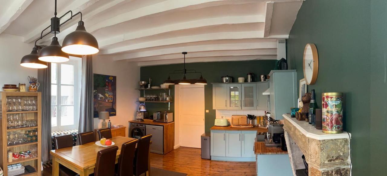 Maison Dix Tusson Extérieur photo