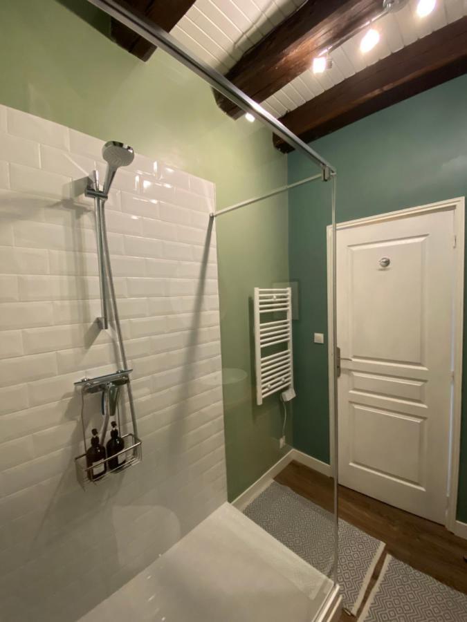 Maison Dix Tusson Extérieur photo